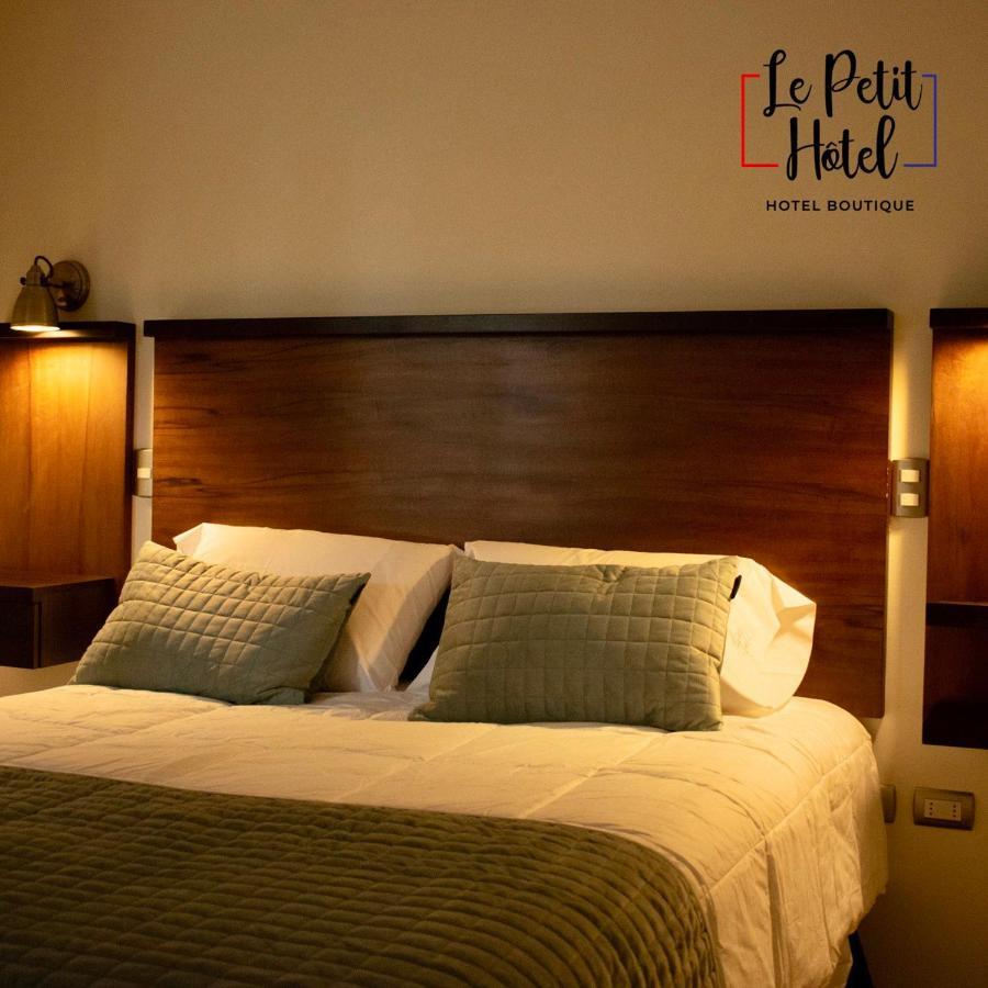 Hotel Le Petit Concepcion Bagian luar foto