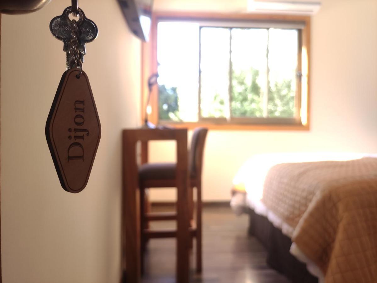 Hotel Le Petit Concepcion Bagian luar foto