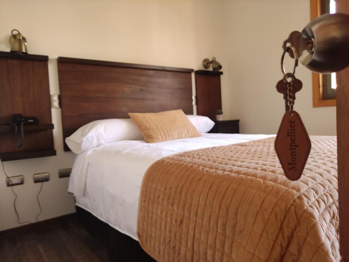 Hotel Le Petit Concepcion Bagian luar foto